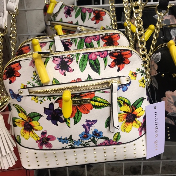 Madden girl - Picture 6 of 6